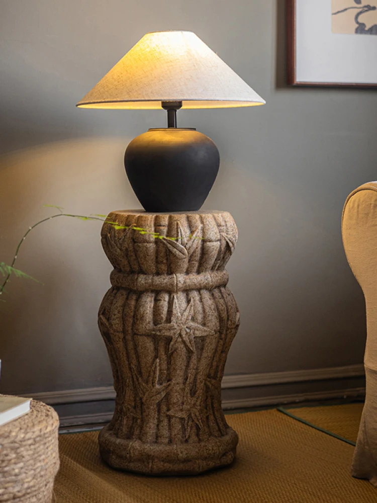 

Retro Garden Statue Base Villa Outdoor Courard Lacape Decoration Flower Stand Handmade Cement Cosite Home Decor