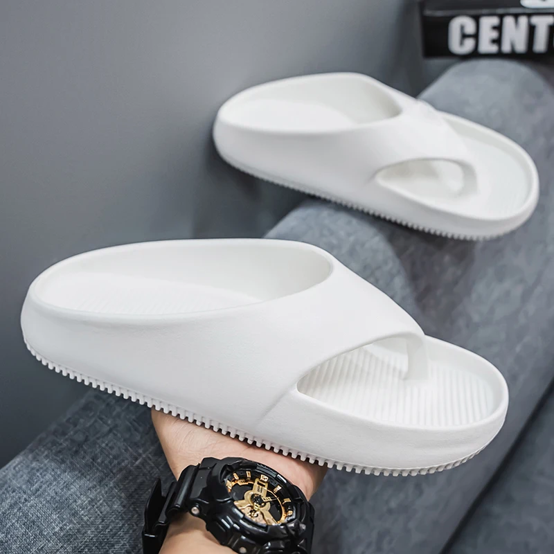 

New Outer Wear Trendy Flip-Flops for Men, Fashionable and Versatile Summer Slippers for Men and Women, Home Indoor Sandals