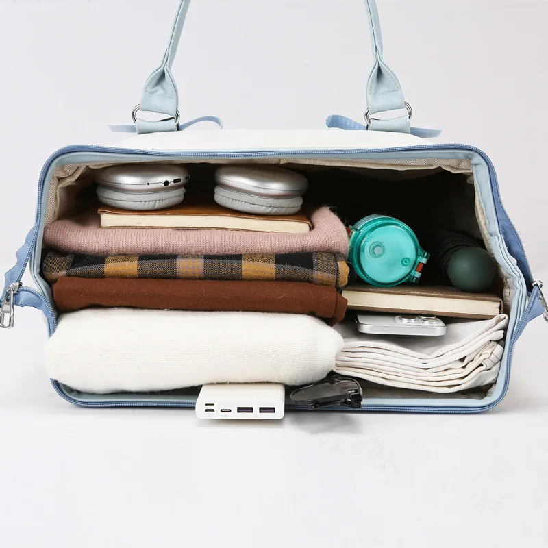 Suitcases on Wheels Large Capacity Travel Bag Foldable Travel Suitcase Lightweight Rolling Backpack Spinner Wheels Duffel Bag