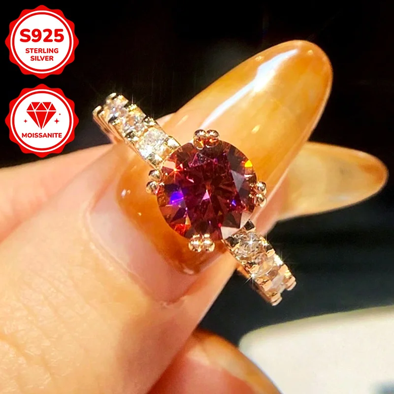 anello-di-fidanzamento-con-moissanite-rossa-da-2-carati-incastonato-con-pietre-bianche-taglio-rotondo-design-classico-in-argento-s925
