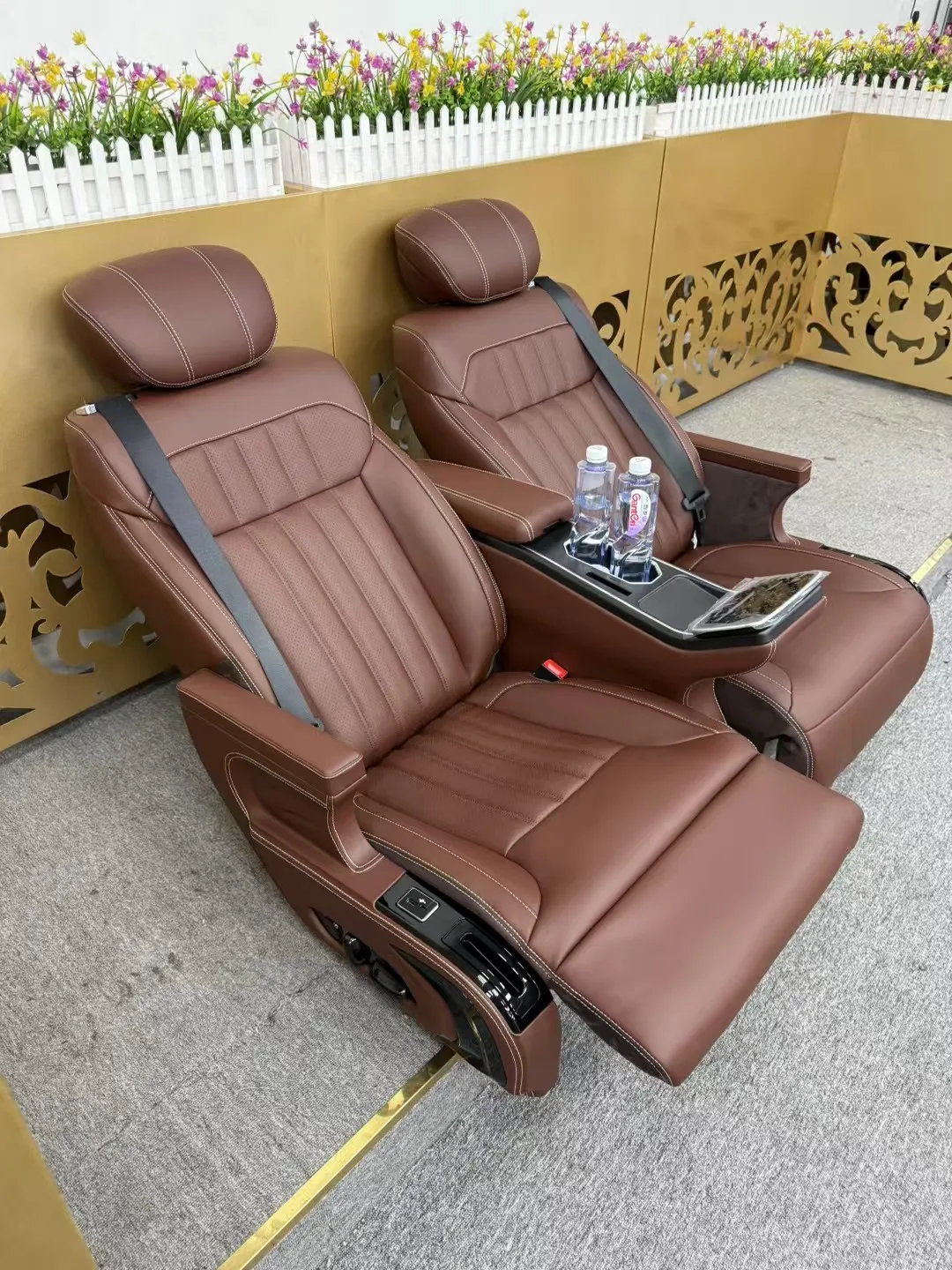 Customized products： VIP Car Captain Seats Electric Leather Seats