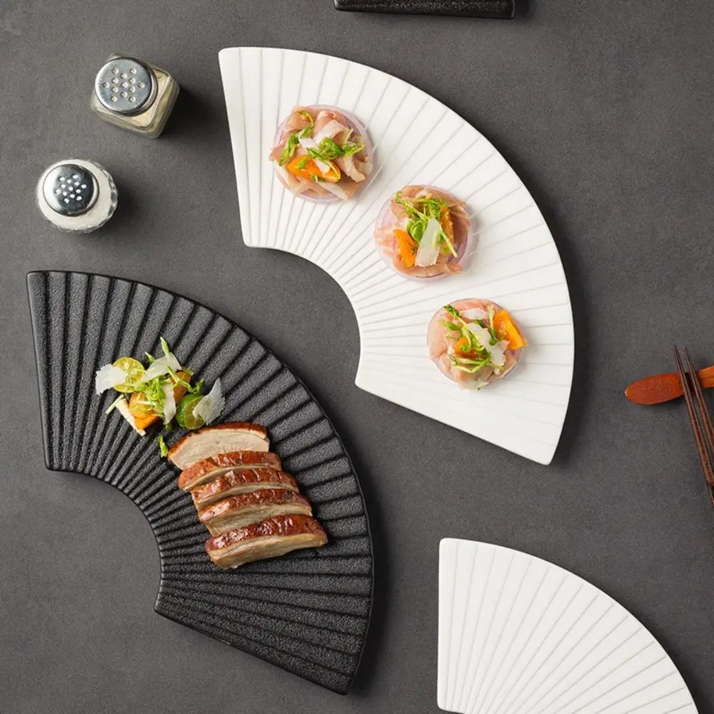 

Home Decorative Ceramic Fan Shaped Striped Plate Durable Reusable Storage Tray Japanese Style Exquisite Sushi Plate Snacks