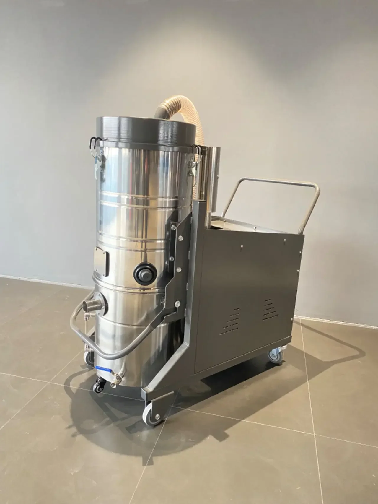 Industrial Explosion Proof Vacuum Cleaner ZUYYEE 2.2/4kW ATEX Three-Phase Dust Extractor