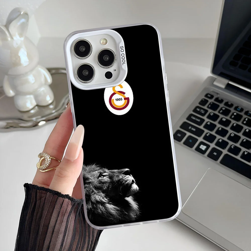 1 قطعة Galatasaray الأسد جراب هاتف IMD اللون الفضي شل آيفون 16 15 14 13 12 11 برو ماكس زائد