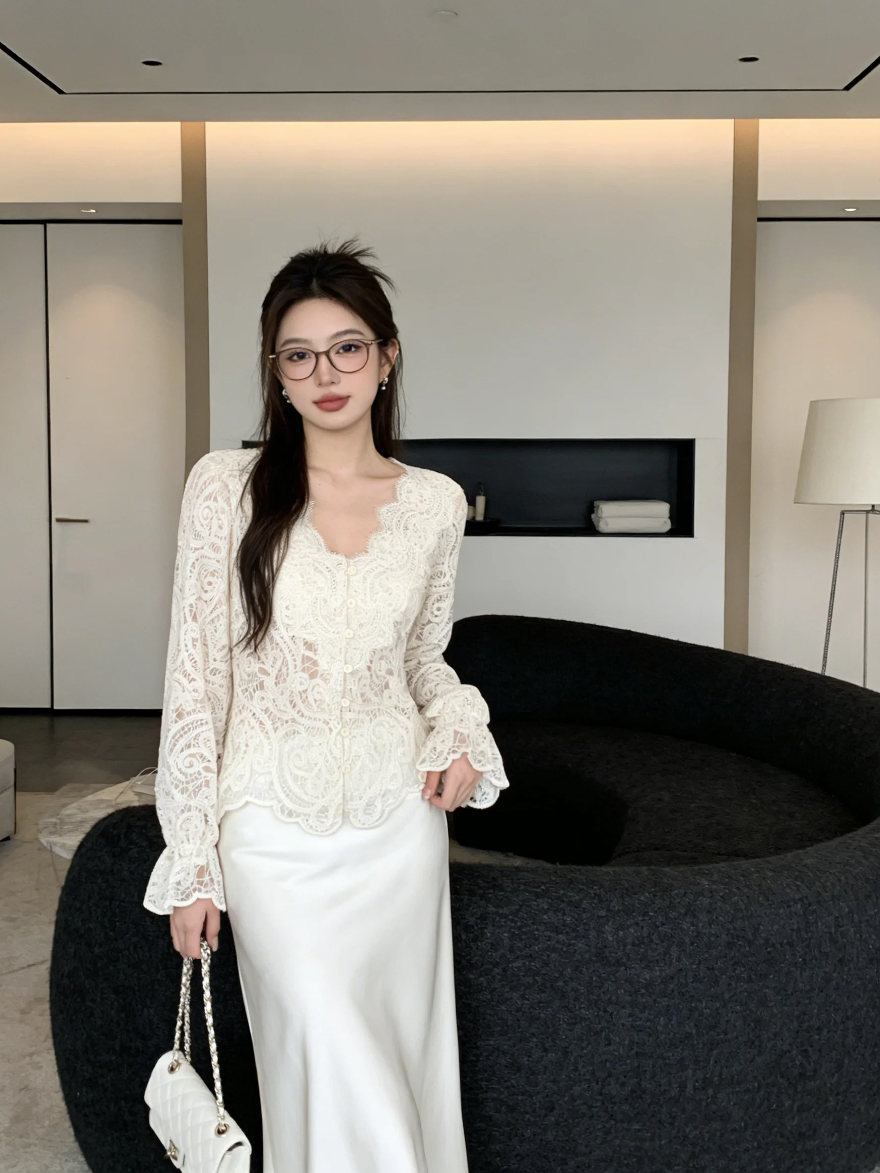 

Retro V-ne Lace irt Bell Sve Slimming Gentle ort Top Open Cardigan Korean Sle Loose Fit Long Sve Women's irt