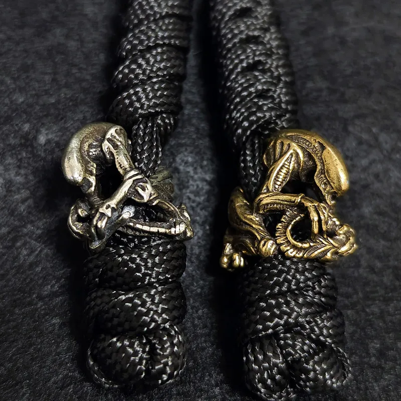 Paracord DIY Braided Pendant Strange animals style Keychain Bag hanging Knife Lanyard Outdoor Woven umbrella rope Accessories