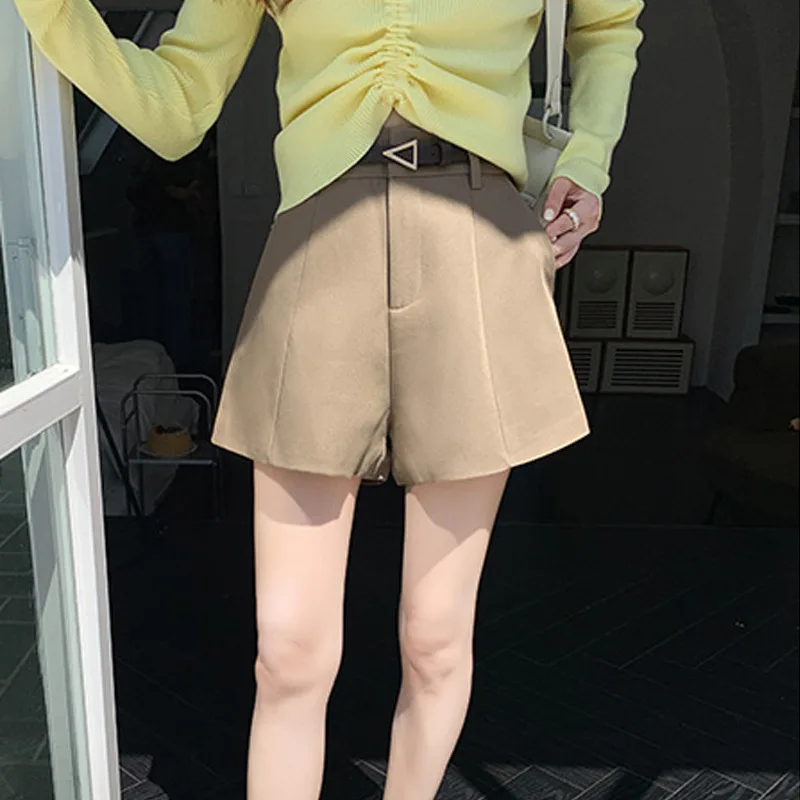 

Универсальные женские повседневные шорты-костюм 2026: Новинка лета, утягивающий фасон с высокой талией, широкие брюки с модным поясом