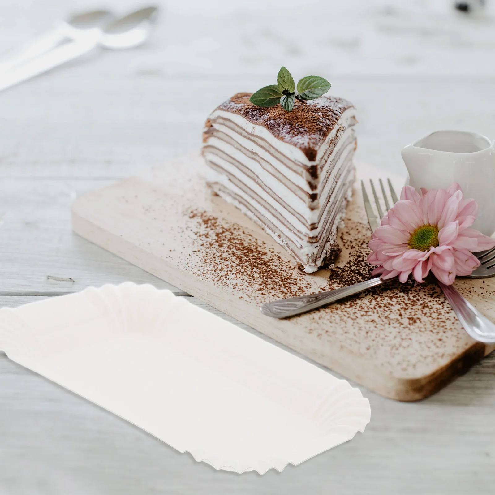

Disposable Cake Serving Sturdy Dessert Plate Elegant Mousse Display Board Bulk Rectangular Food Tray For Party Appetizer Heavy