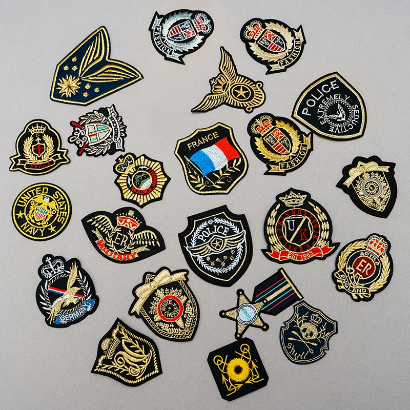 

Gold Embroidered Security Shield European Uniform Iron On Arm Badge Fashion Crown Eagle Club Commemorative Badge