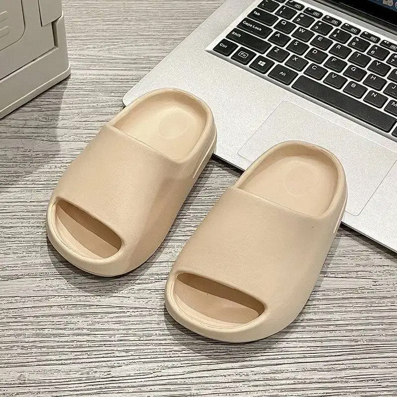 Pantofole estive solide per ragazzi e ragazze EVA scarpe da spiaggia Casual per bambini comode pantofole per bambini con fondo morbido all\'aperto