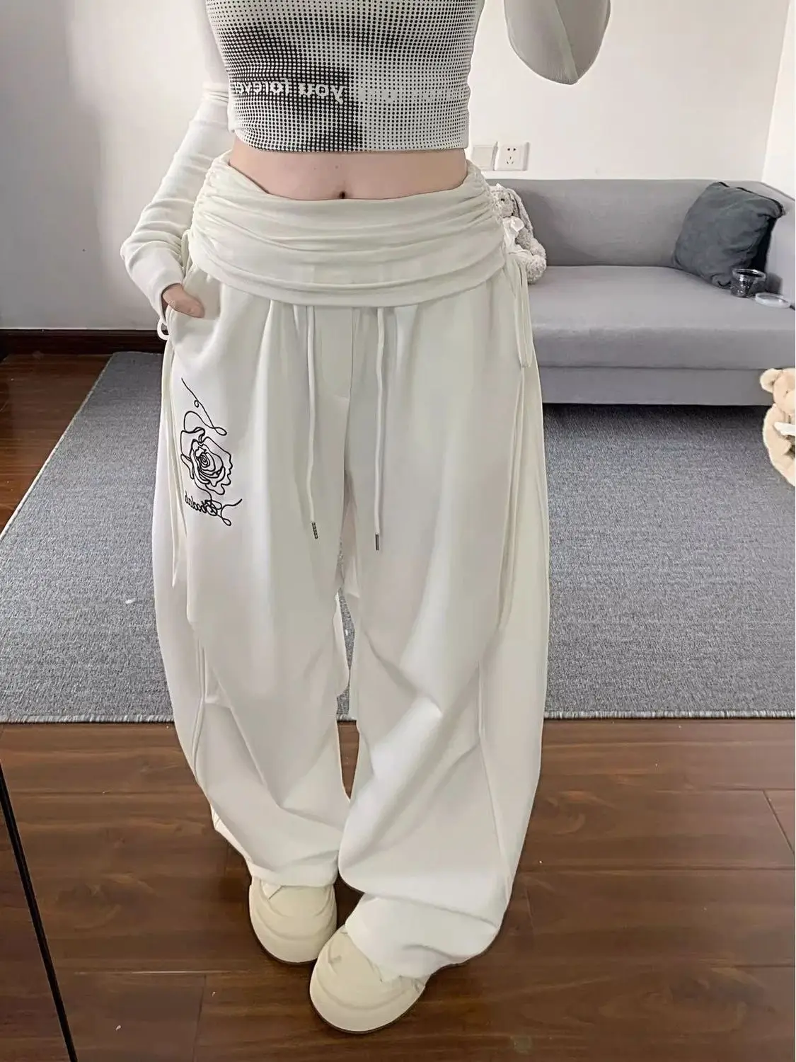 Casual Loose Pants Women's New 2026 Design Sense Sport Pants Dancing Wide Leg Long Sweatpants Women Embroidered High Waist El...
