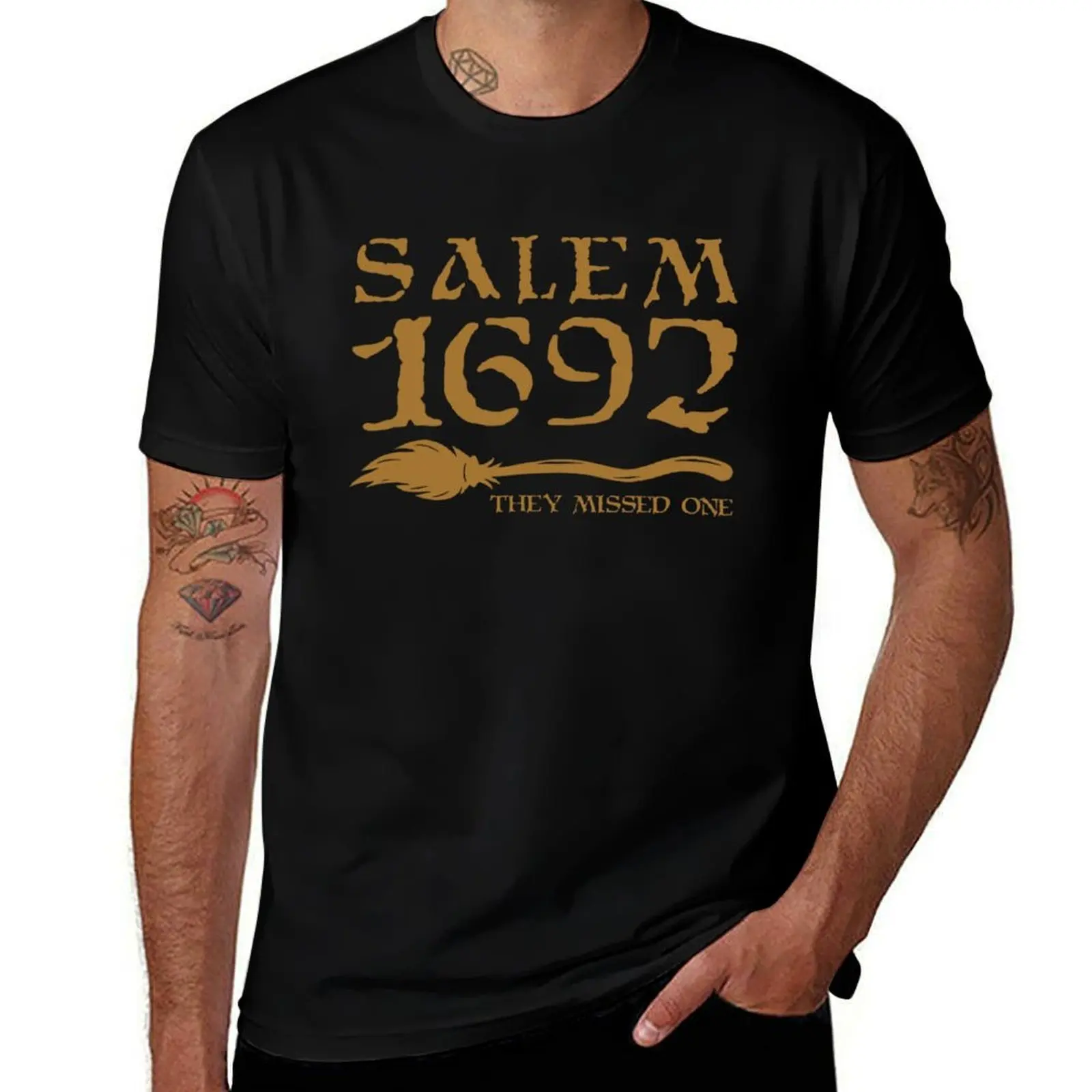 Salem 1692 they missed one Witch Halloween T-Shirt Everyday Wear Basic Short Sleeve Top T-Shirt