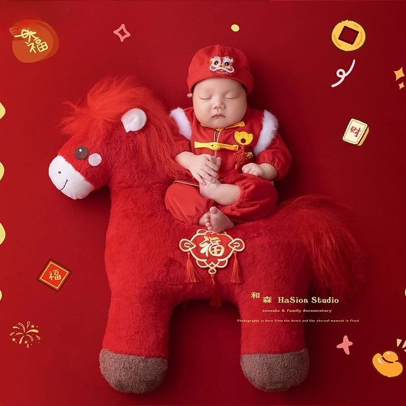 Neugeborenen Fotografie Requisiten Chinesisches Neujahr Thema Set Pferd Posiert Puppe Outfit Hintergrund für Frühling Festival Studio Fotoshooting