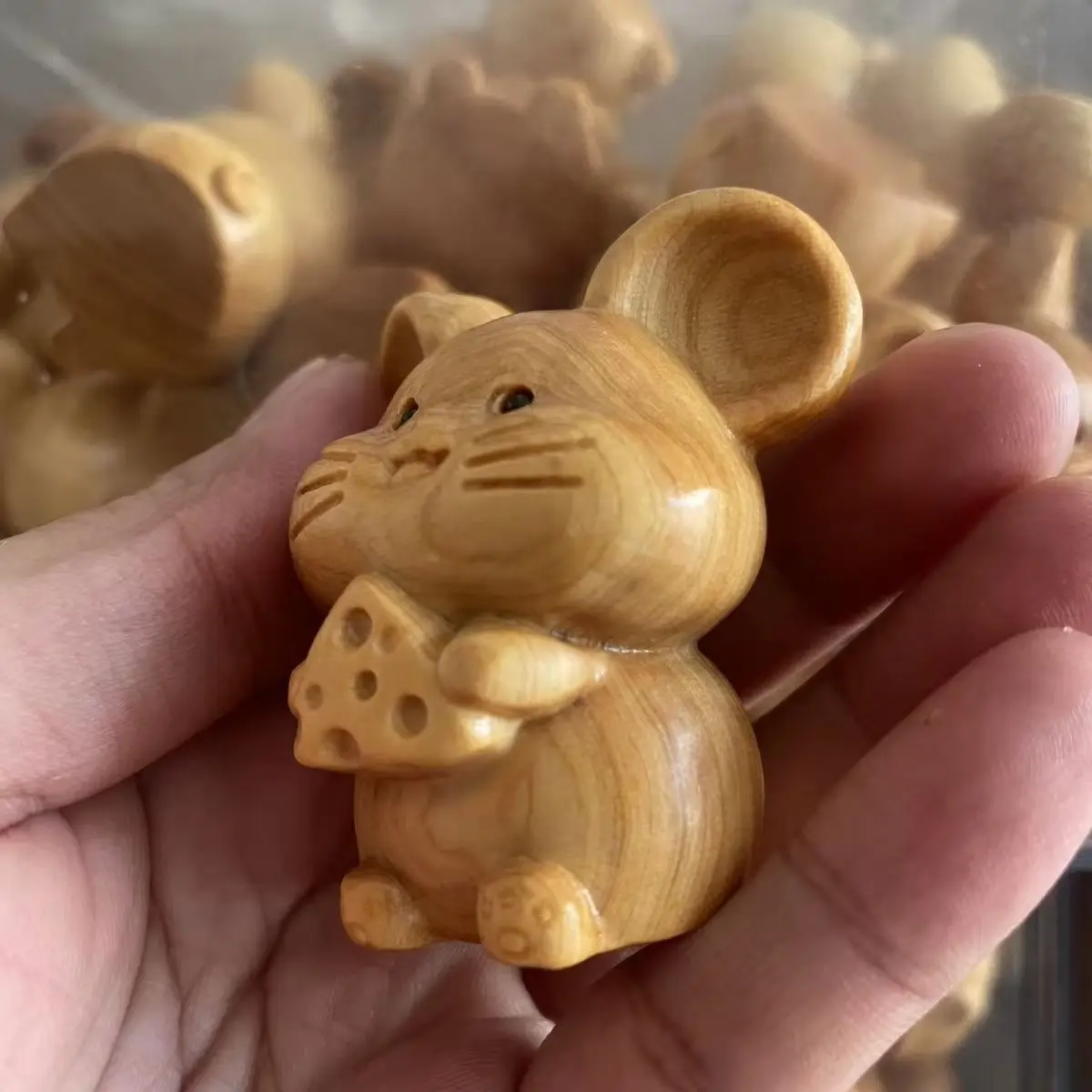 Hand Carved Wood Cheese cute little mouse Statue Figurine Desktop Ornaments Home Decoration
