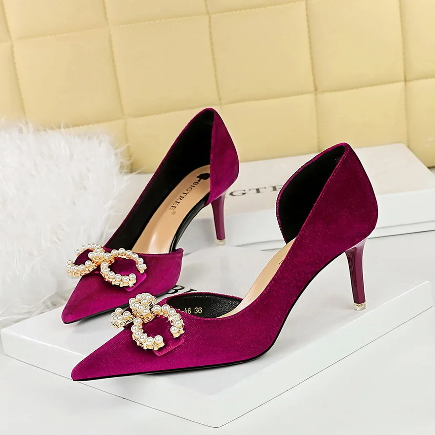 

Women's Banquet Shoes High Heel Suede Shallow Mouth Pointed Side Hollow Water Diamond Buckle Pearl Bow Women Single Shoe Pumps