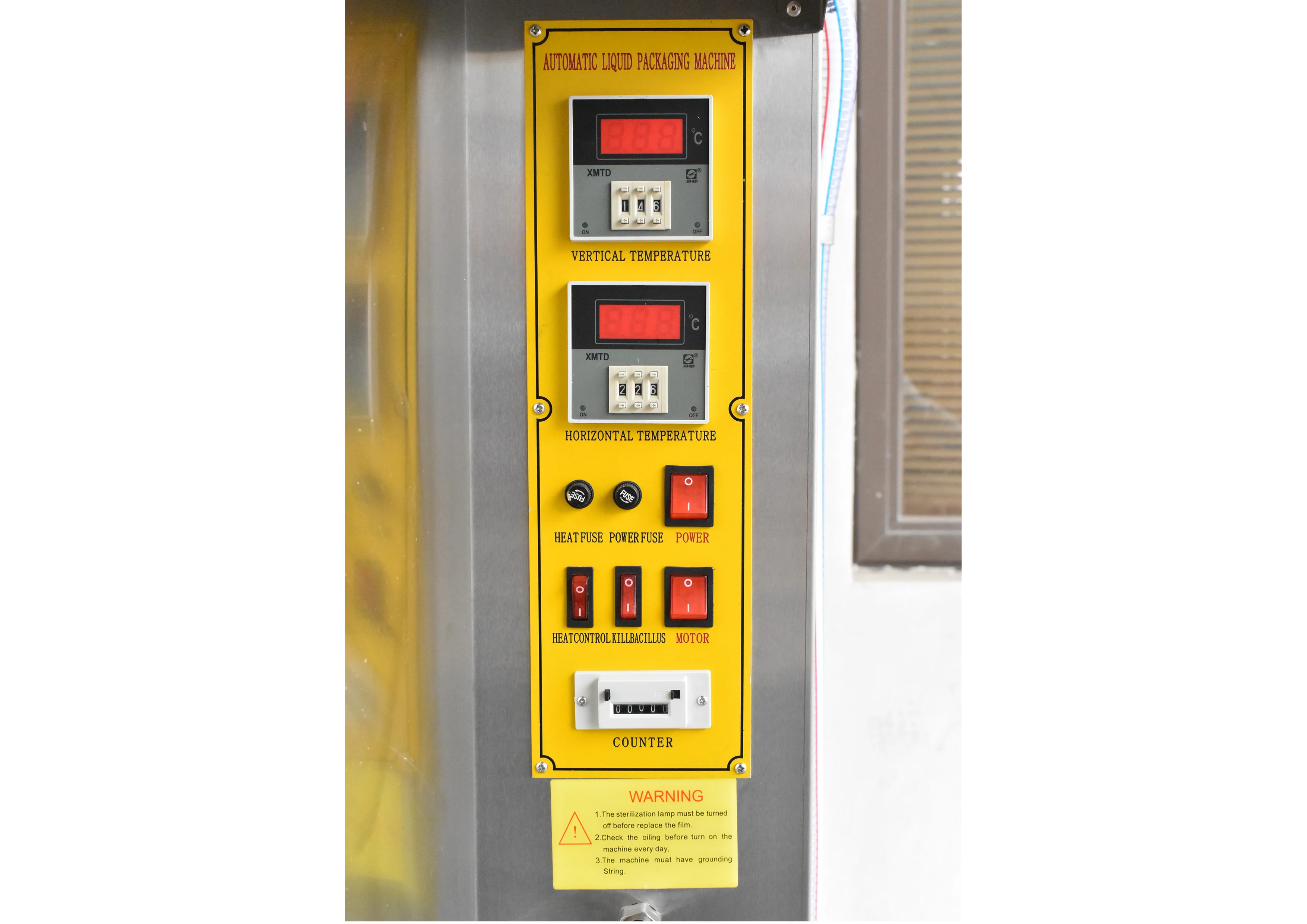 DXD600 Automatic Vertical Plastic Bag Sachet Milk Juice Water Liquid Filling Sealing Machine