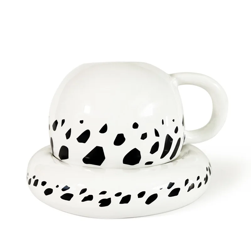 جديد قطعة واحدة القدح كوب ماء المروحية عيد الميلاد الإصدار. D.Law Three Brothers Hat على شكل فنجان القهوة أنيمي ايس سابو ألعاب سيراميك هدايا