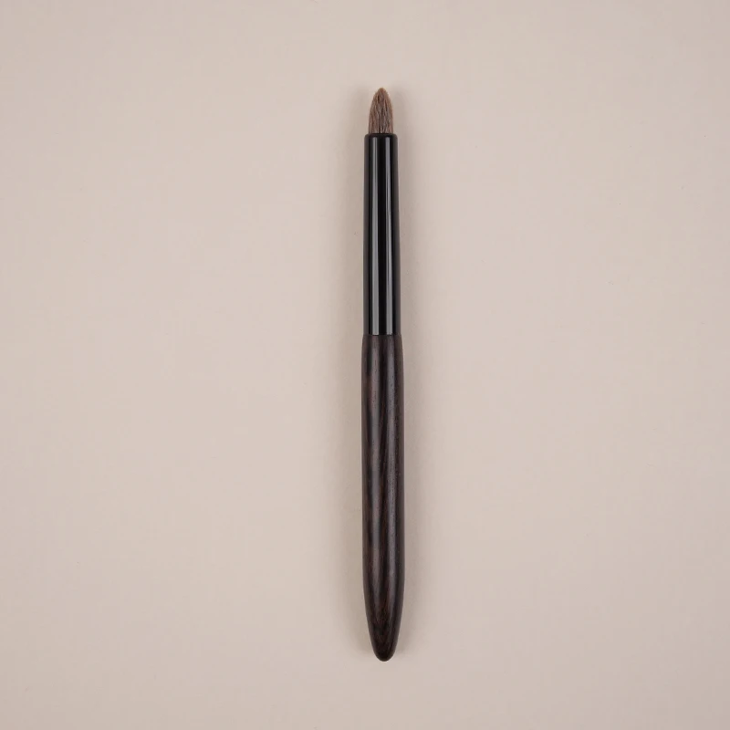 YIZHIBI professional hand-made makeup brush face brush eye brush snow fox hair.