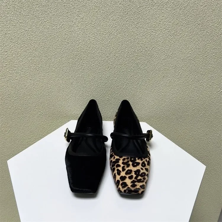 Novo 2024 primavera moda feminina sapatos planos senhoras dedo do pé redondo leopardo impressão sapatos casuais deslizamento ao ar livre sapatos mary jane zapatos