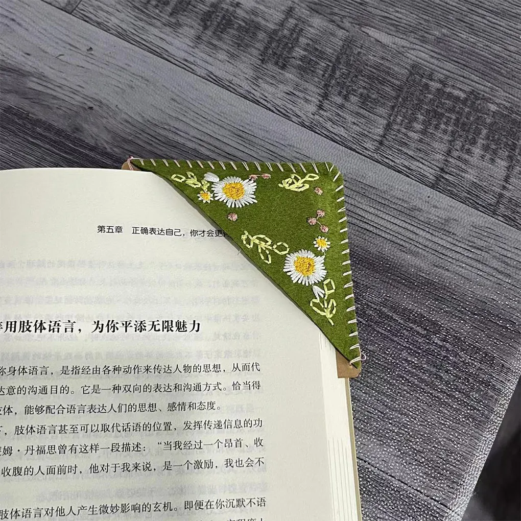 Felt Cute Flower Letter Embroidery Bookmarks Versatility Of And Beautiful Exquisite And Elegant Autumn E