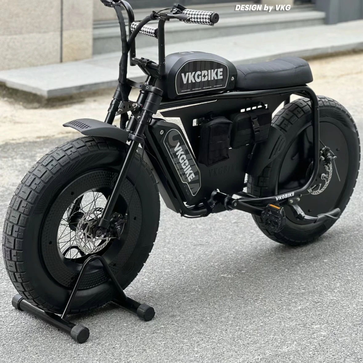 super73-universal-parking-stand-himoto-knight01-modification-accessories-vkg-bikes-super73-cycling-equipment-insert-type