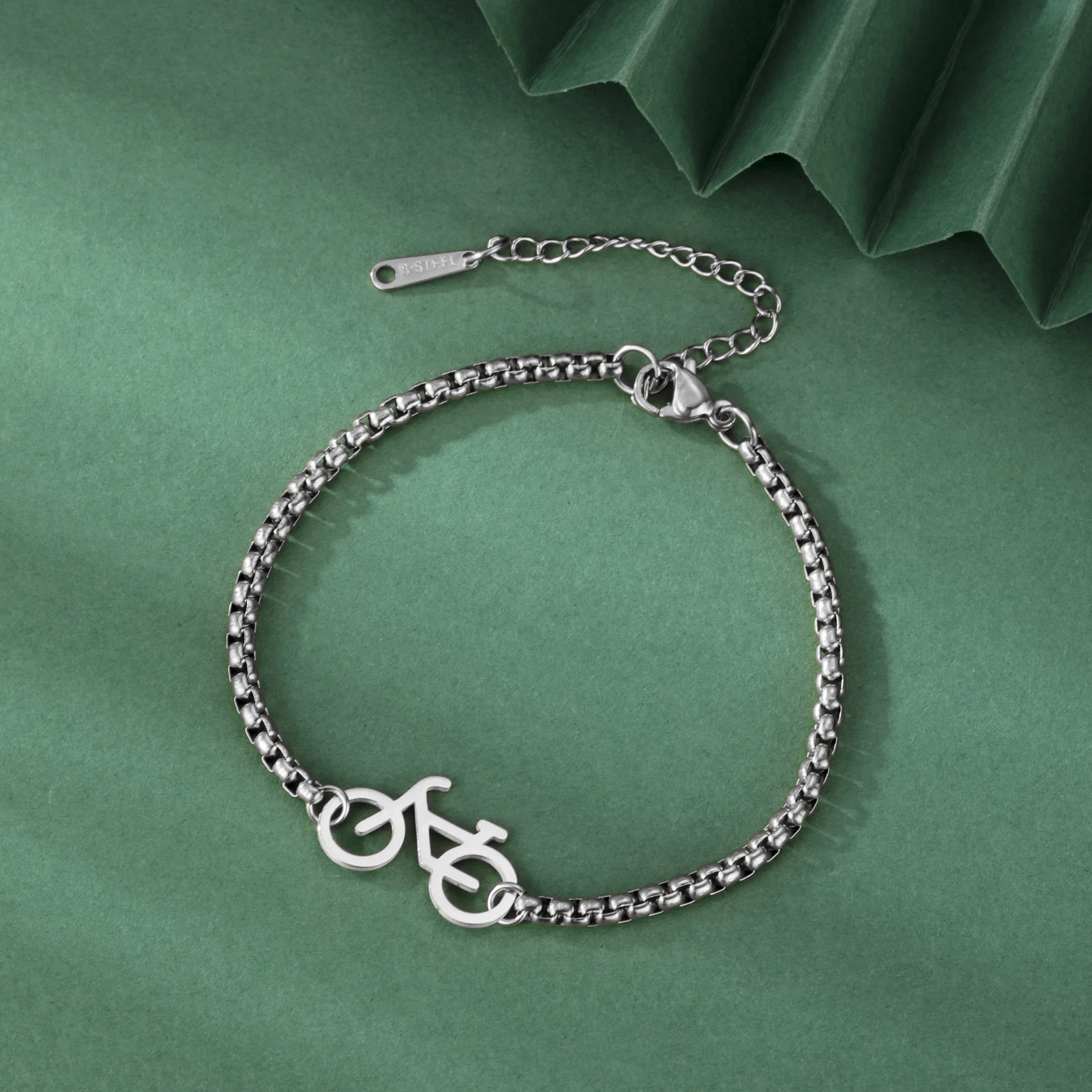 Lemegeton Bicycle Bracelets Stainless Steel Jewelry Cycling Sports Figaro Chain Bangle Women Men Foot Anklets Bike Pendant Gifts
