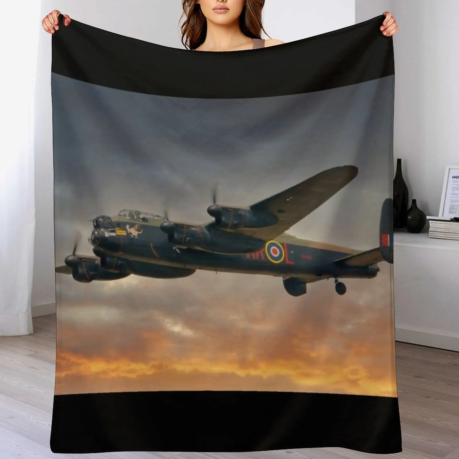 Avro Lancaster Throw Blanket Baby Decorative Sofas for babies Stuffeds Blankets