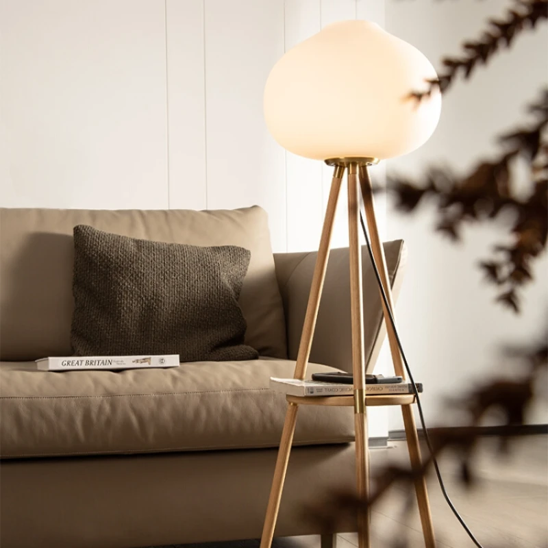 

Floor lamp, retro living room, sofa side, flower rack children's room, eye protection mushroom lamp