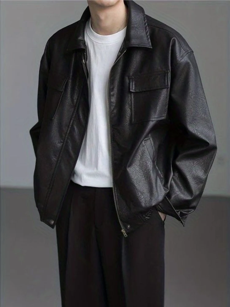 

Unisex PU Leather Motorcycle Jacket Loose Cargo Jacket for Spring Autumn Retro Motorcycle Coat Badass Style Clothing​