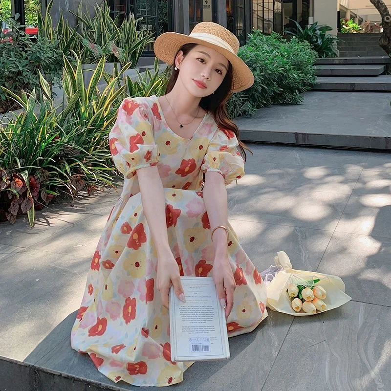 

Puff sleeve floral small fresh evening dress