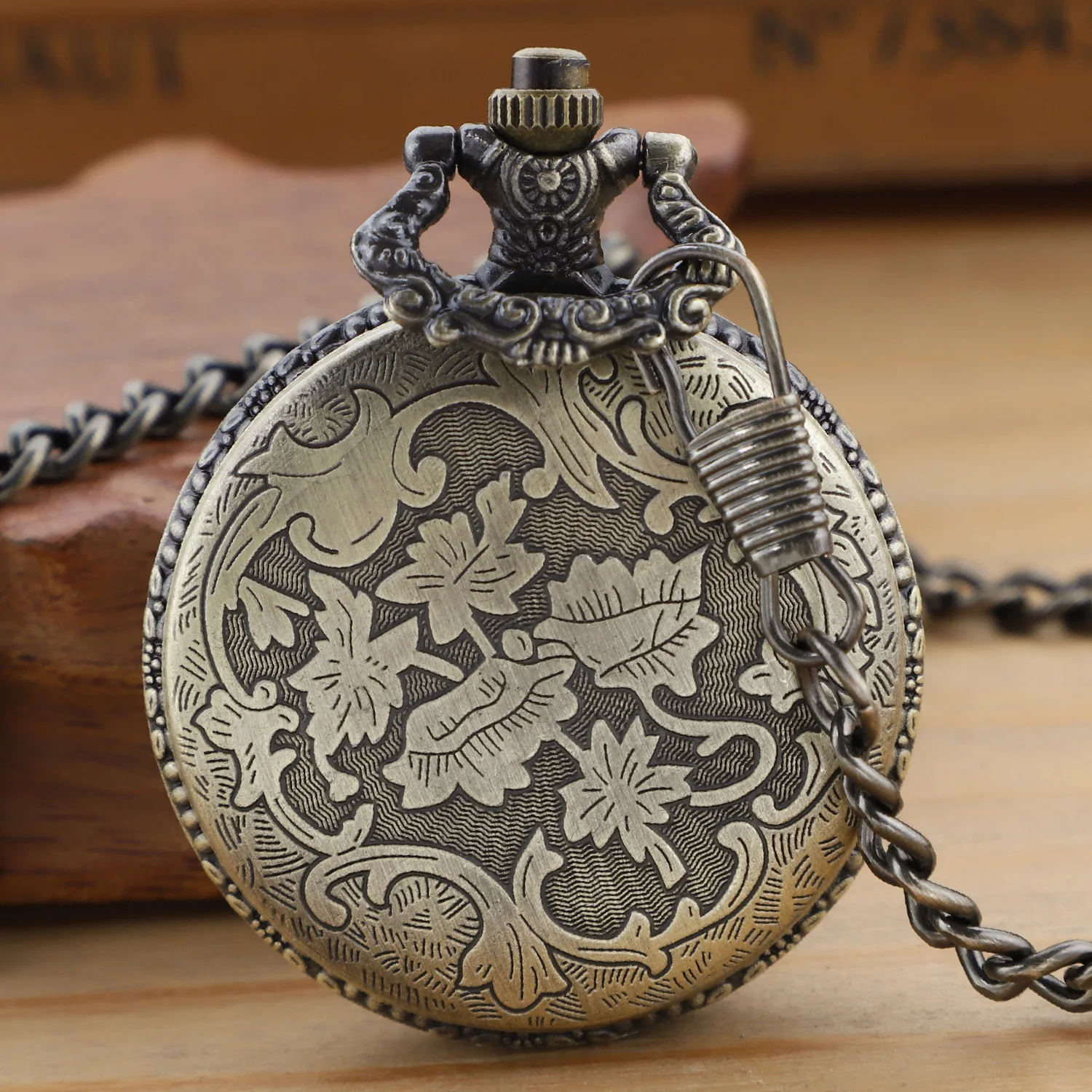 خمر الحيوان الحصان نمط ساعة الجيب جوفاء رجالي ساعات الجيب الأنيقة مع سلسلة فوب Masculino Relogio ساعة حائط هدية الرجعية