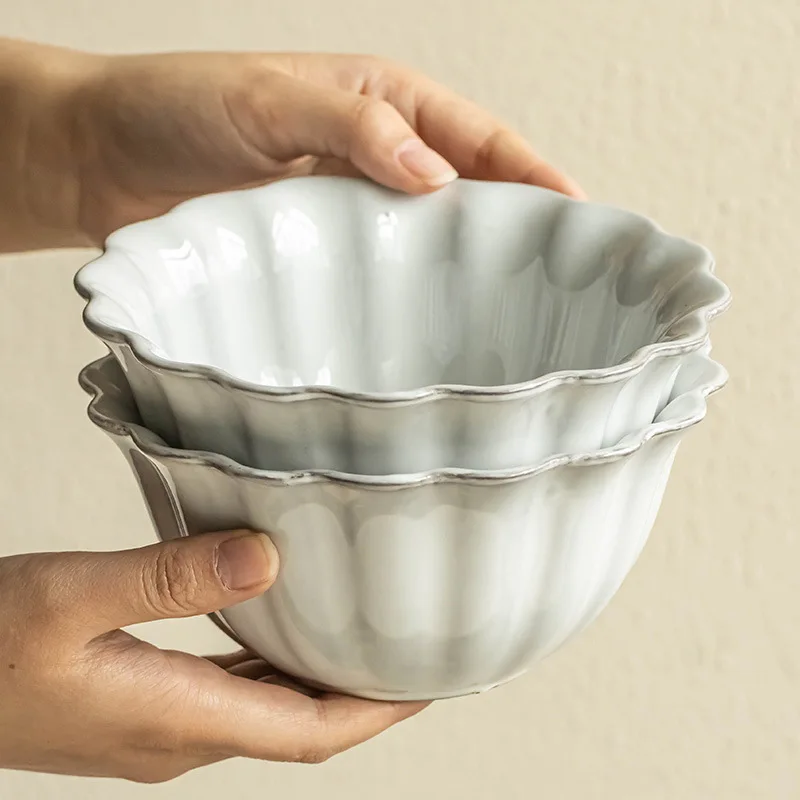 

Elegant Minimalist Ceramic Bowl Large Soup Noodle Rice Salad Bowl with Lace Edge for Home