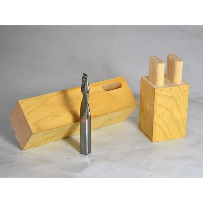 Upcut Spiral Router Bit, 1/2 and 1/4 Shank, to Choose from (6mm, 8mm, 10mm, 12mm)