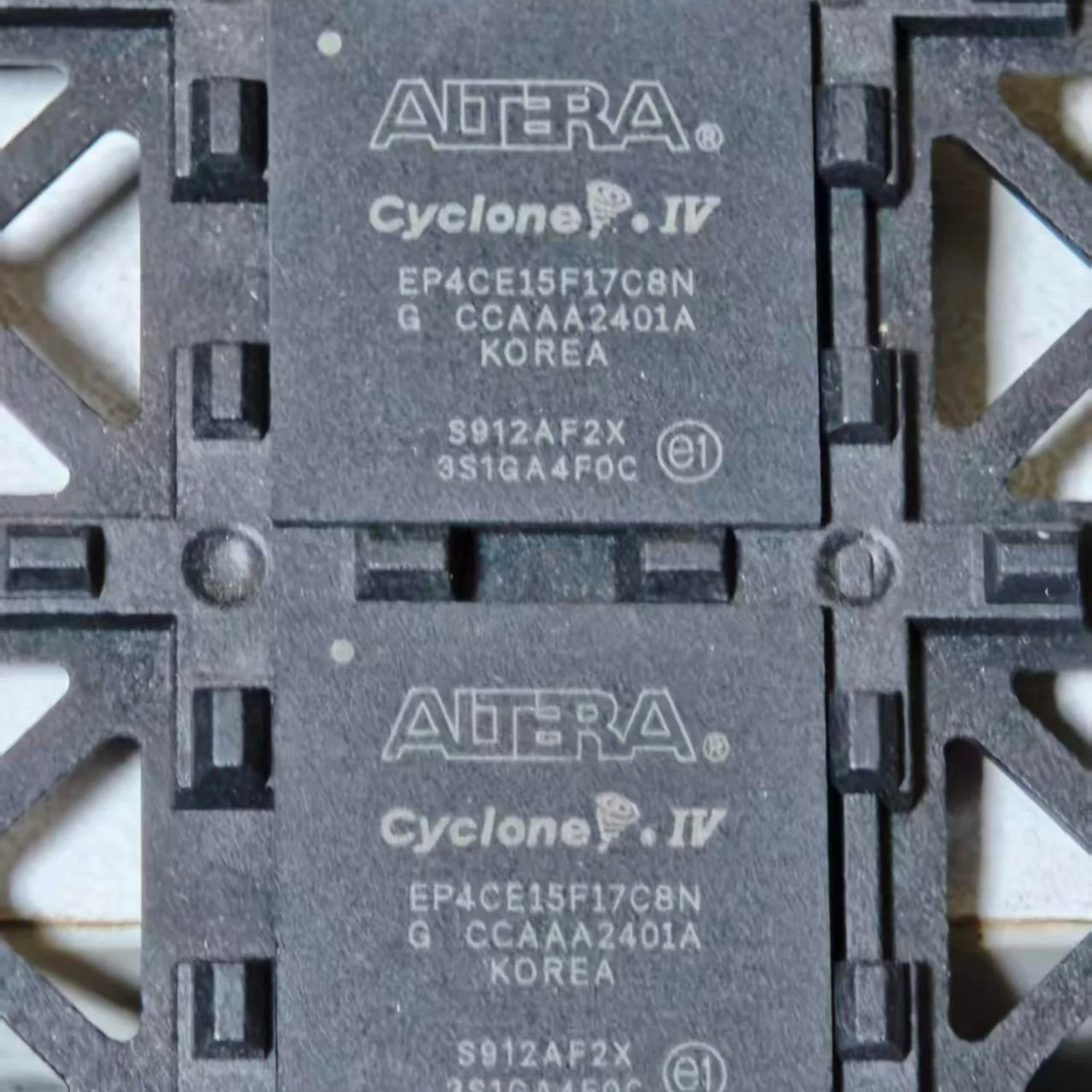 1~10pcs/lot EP4CE15F17C8N C7N I8N I7N EP4CE15F17 BGA256 100% Brand New Original.