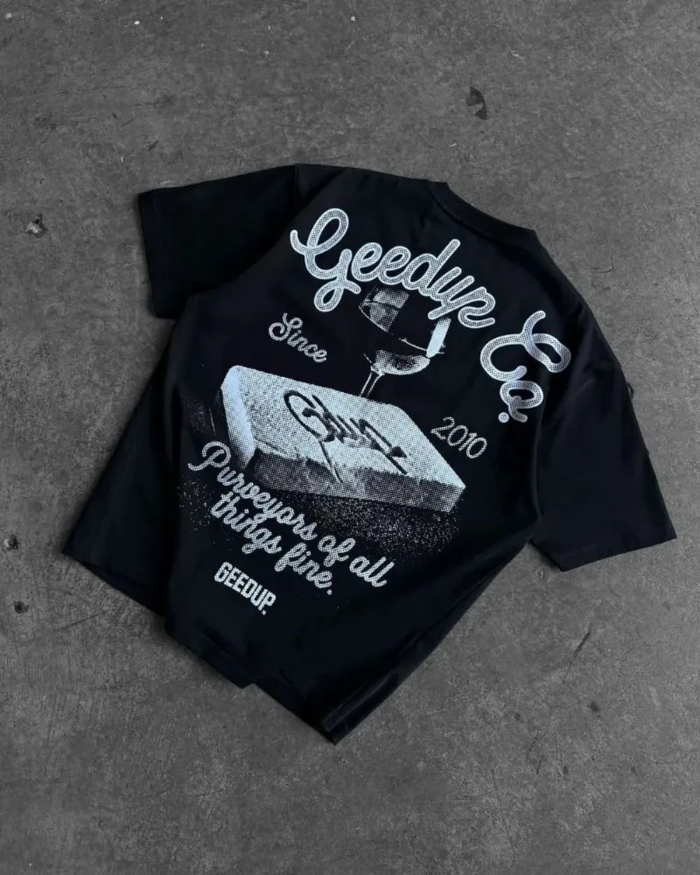 تي شيرت رجالي برقبة دائرية يسمح بمرور الهواء بحروف كلاسيكية ملابس عصرية عالية الشارع كاجوال Y2K ملابس رياضية خارجية