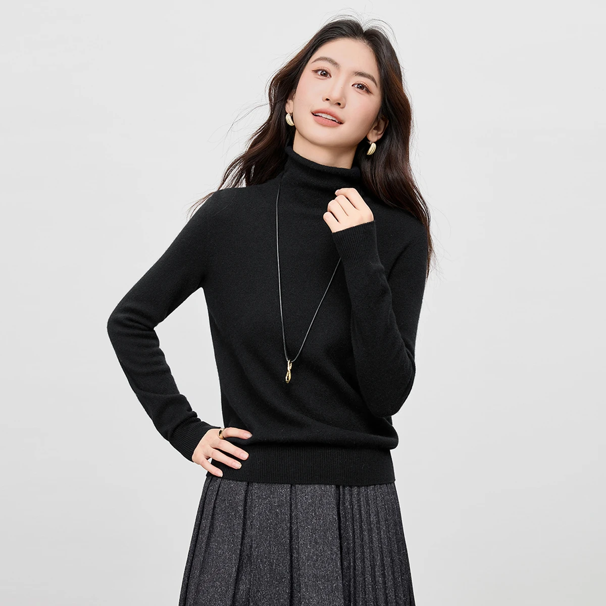 SENTUBILA Pullover solido in cashmere da donna 2025 Autunno senza cuciture lavorato a maglia morbido e confortevole dolcevita elegante moda Top W53EI2796