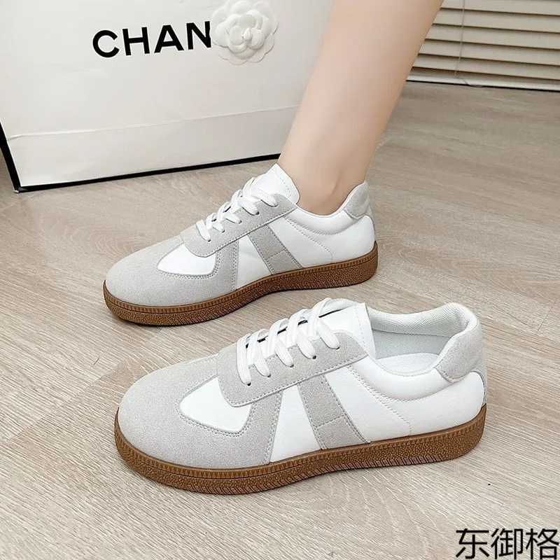 Crestar Leisure Sports Shoes For Women Comfortable Soft Bottom Outdoor Walking Shoes Lady Fashion Flats Shoes New Low-top Shoes image 4
