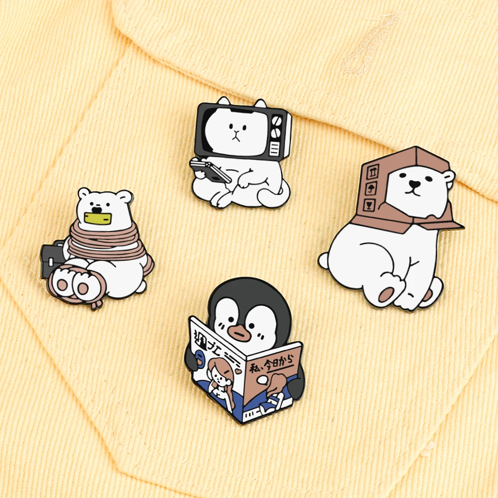 Kidnapped Polar Bear Pin Badge Penguin Read Magazine Recyclable Bears Brooch Enamel Cartoon Cat Watches TV Pin Kids Jewelry Gift