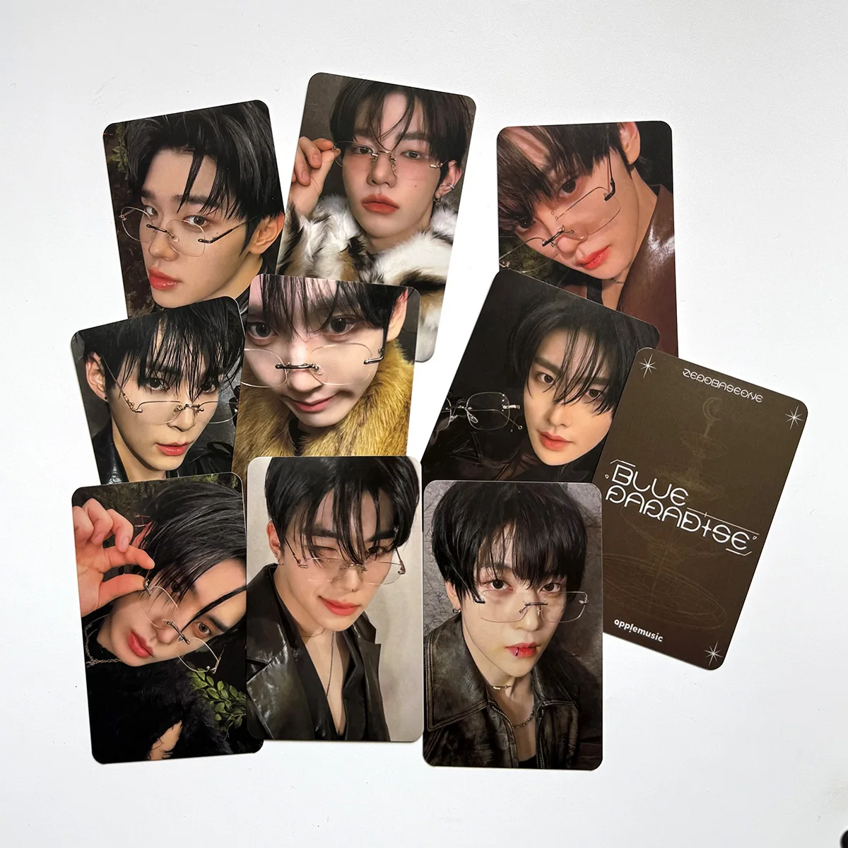 

KPOP ZB1 BLUE PARADISE Album Photocards SEEK HIDE Ver. KEY CAP Ver. LOMO Cards ZhangHao Ricky HanBin ZEROBASEONE Fans Gifts