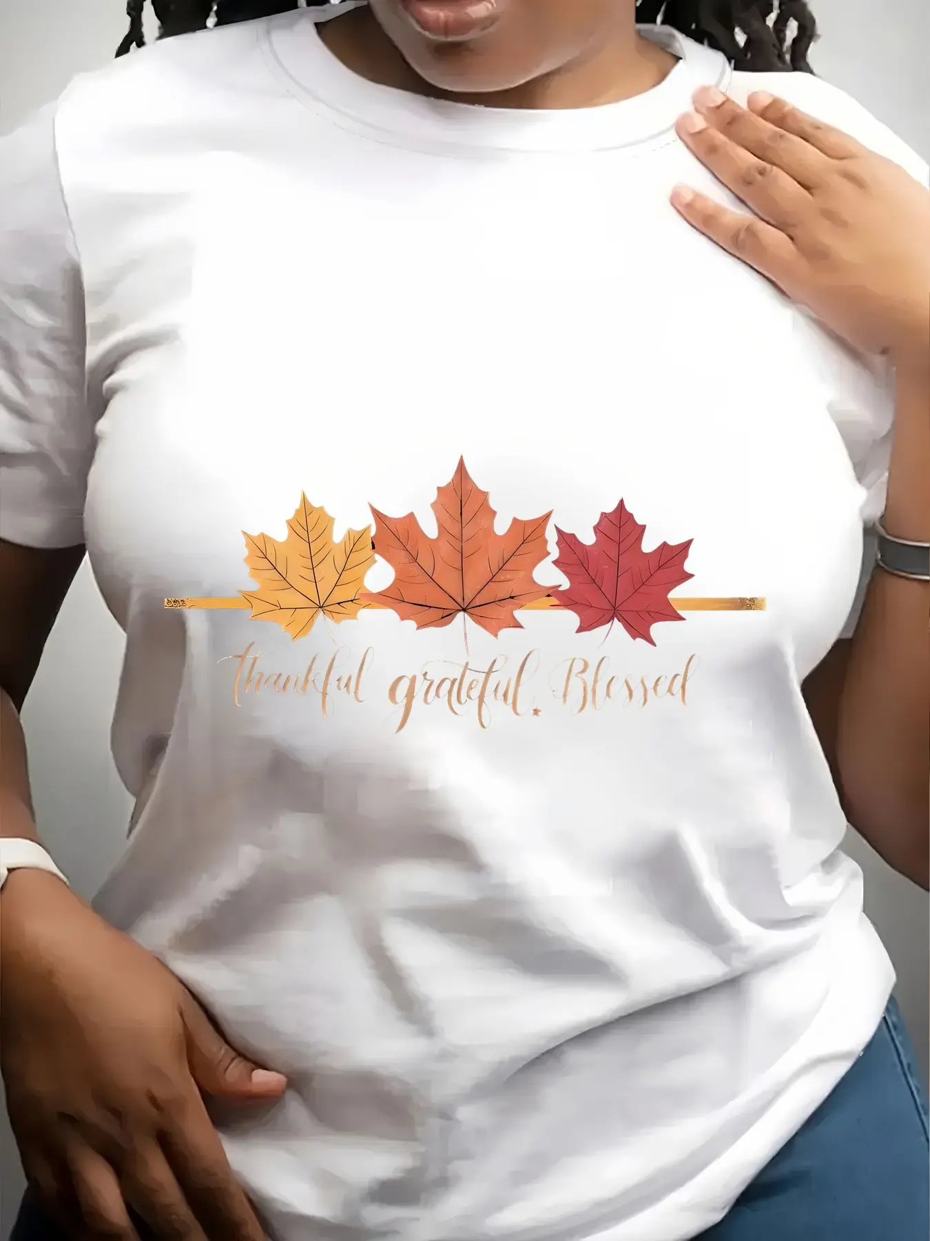 Women's Trendy Crew Neck T-Shirt Three Autumn Leaves Thankful Grateful Blessed Suitable for Casual Sportswear