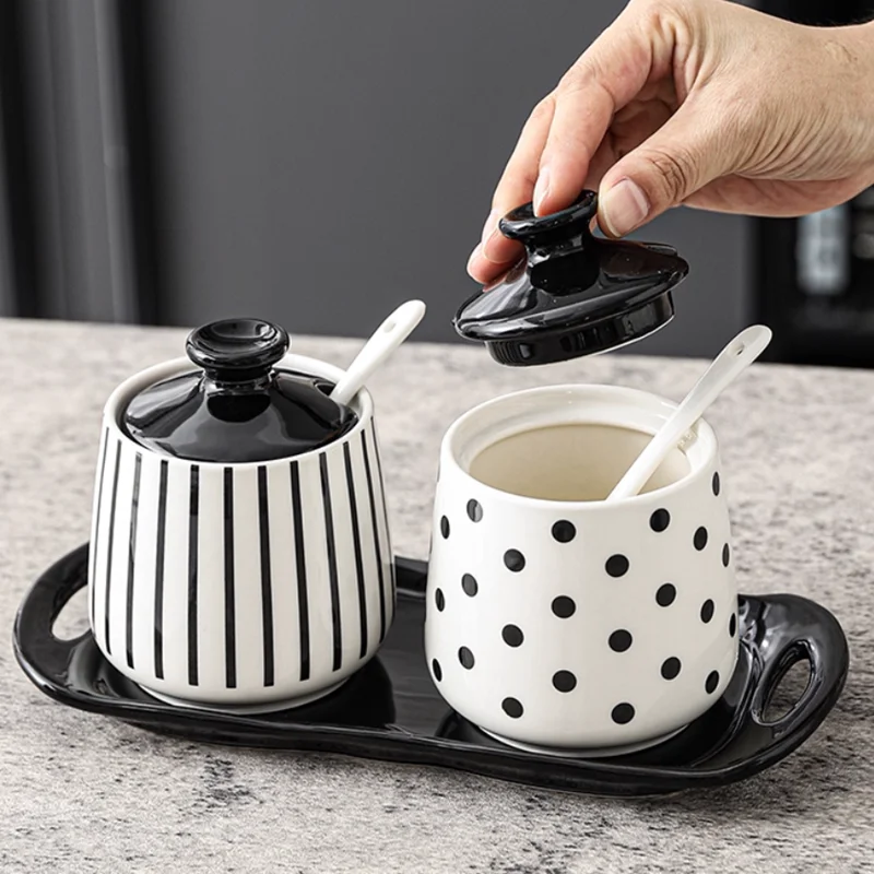 

Geometric Polka Dot Striped Ceramic Seasoning Jar, Household Spice Organizer, Seasoning Box, Oil Pot, Kitchen Salt Pepper Bottle