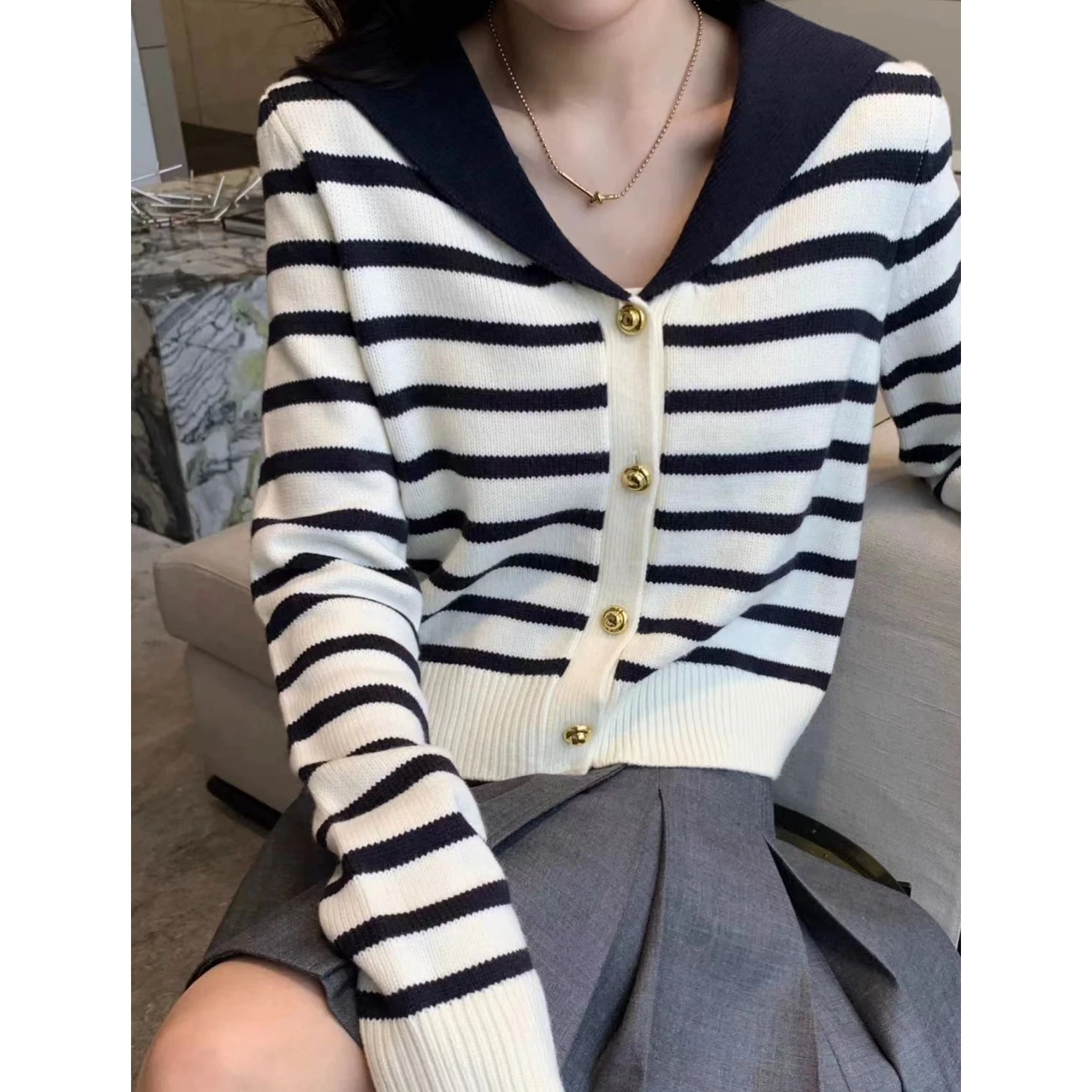 Dating Look Korean Style Cute Seller Collar with Indy Lage-up Long-sleeved Sweaters, cute student sweater, autumn and winter New pulovers