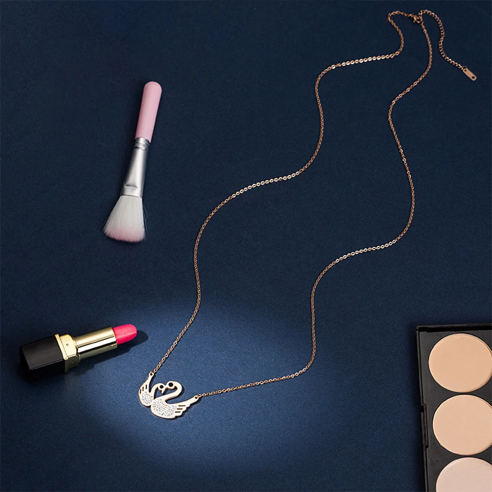 

Double Swan Shape Necklace Simple Fashion Pendant Necklace Temperament Neck Decor for Women Lady