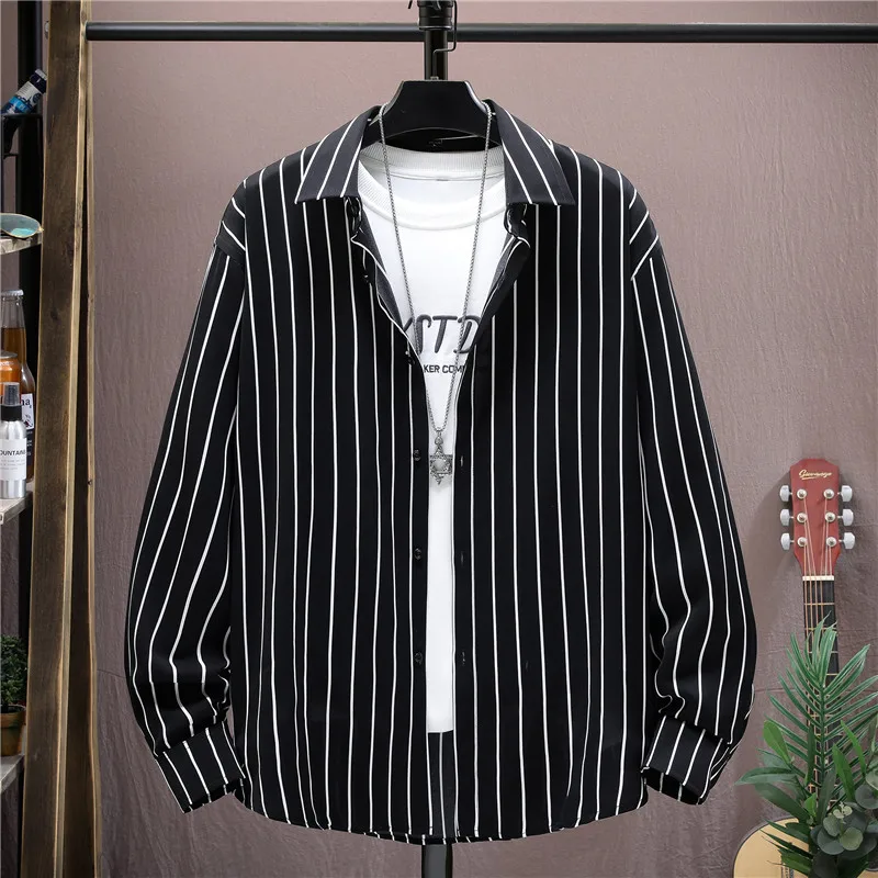 

Повседневная мужская рубашка в полоску с длинным рукавом, тонкая, модная, в корейском стиле, молодежная верхняя одежда из полиэстера, приталенного кроя, с пуговицами