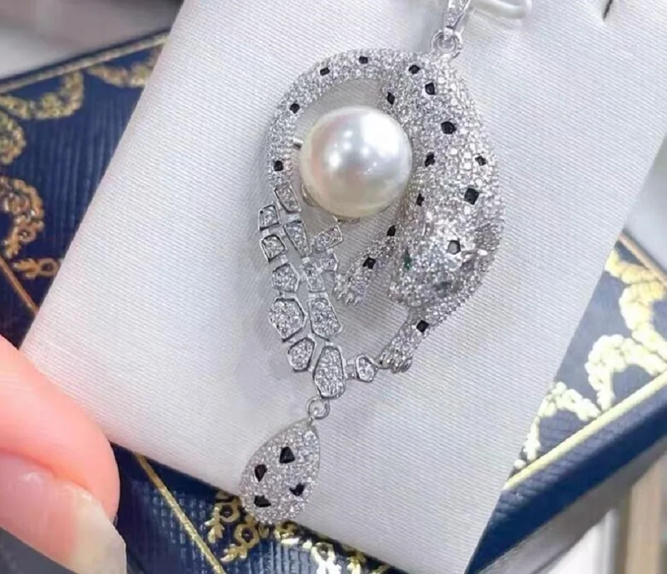 AAA10-11mm Nanhai White Round Pearl Necklace Pendant