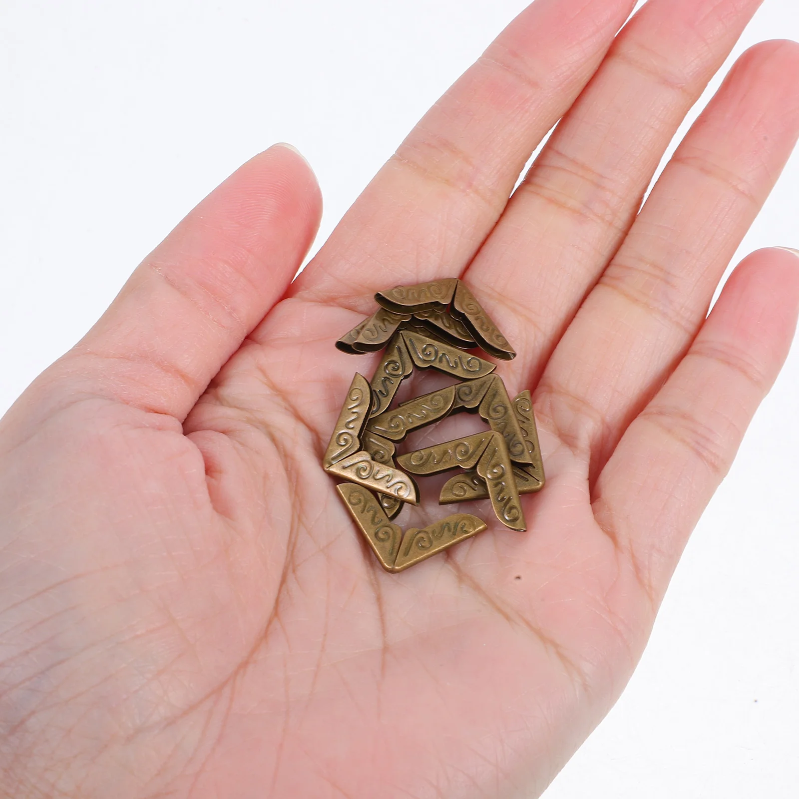 

100Pcs Vintage Metal Book Corner Protectors Durable for Notebooks Scrapbooks Photo Albums Metal Edge Guards