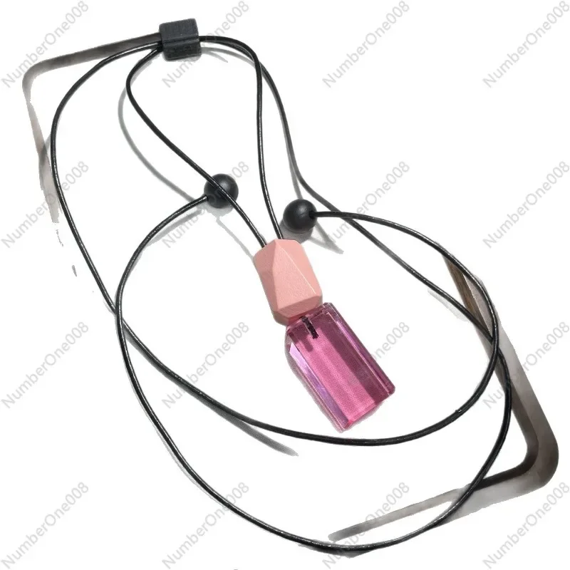 

Funds in the wind ancient vintage senior hand style multi-colored sandalwood spell plant resin necklace