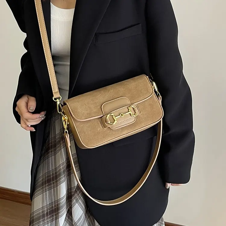 

Модная классическая сумка для подгузников для женщин, дизайнерская сумка через плечо, роскошный бренд, минималистичный элегантный кожаный тоут с большой вместимостью.