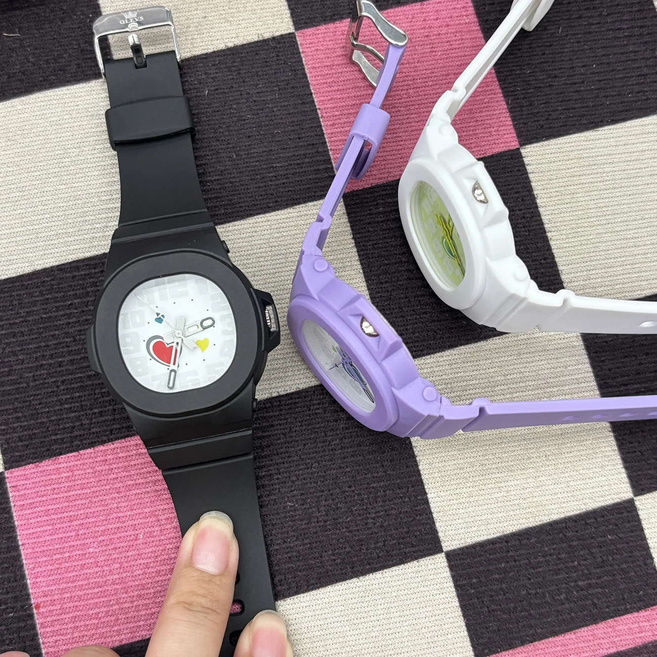 Kids Cartoon Pattern Quartz Watch Plastic Case Love Dial Children's Watch Christmas and New Year Gift
