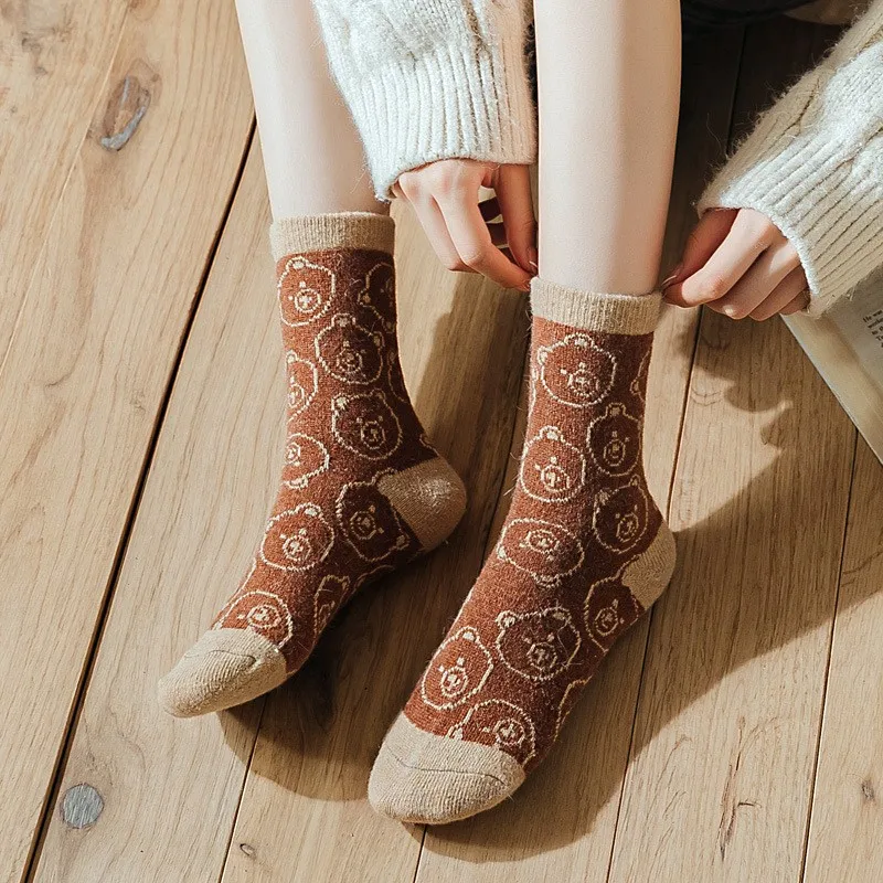 Autumn Winter Women's Socks Thick Warm Cashmere Female Cartoon Cute Kawaii Bear Mid-tube Casual Socks Trend Coffee Color Thick